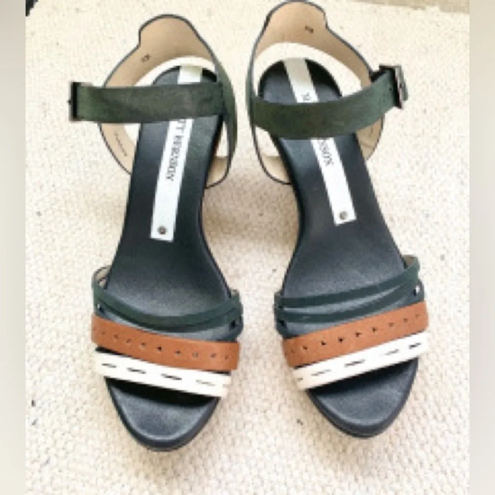 Bisbee Platform Sandal Size 11 / MATT BERNSON